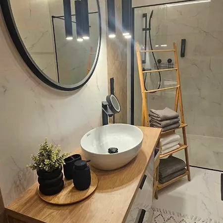Semesterbostad Dwa Jelonki - Balia Z Jacuzzi I Sauna